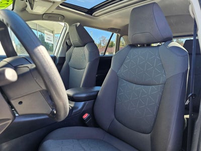 2025 Toyota RAV4 XLE -AWD
