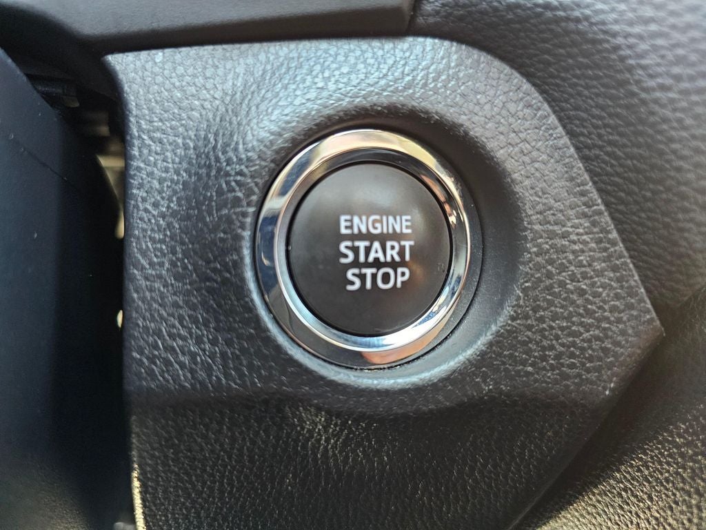 2025 Toyota RAV4 XLE -AWD