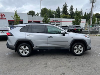 2021 Toyota RAV4 Hybrid XLE