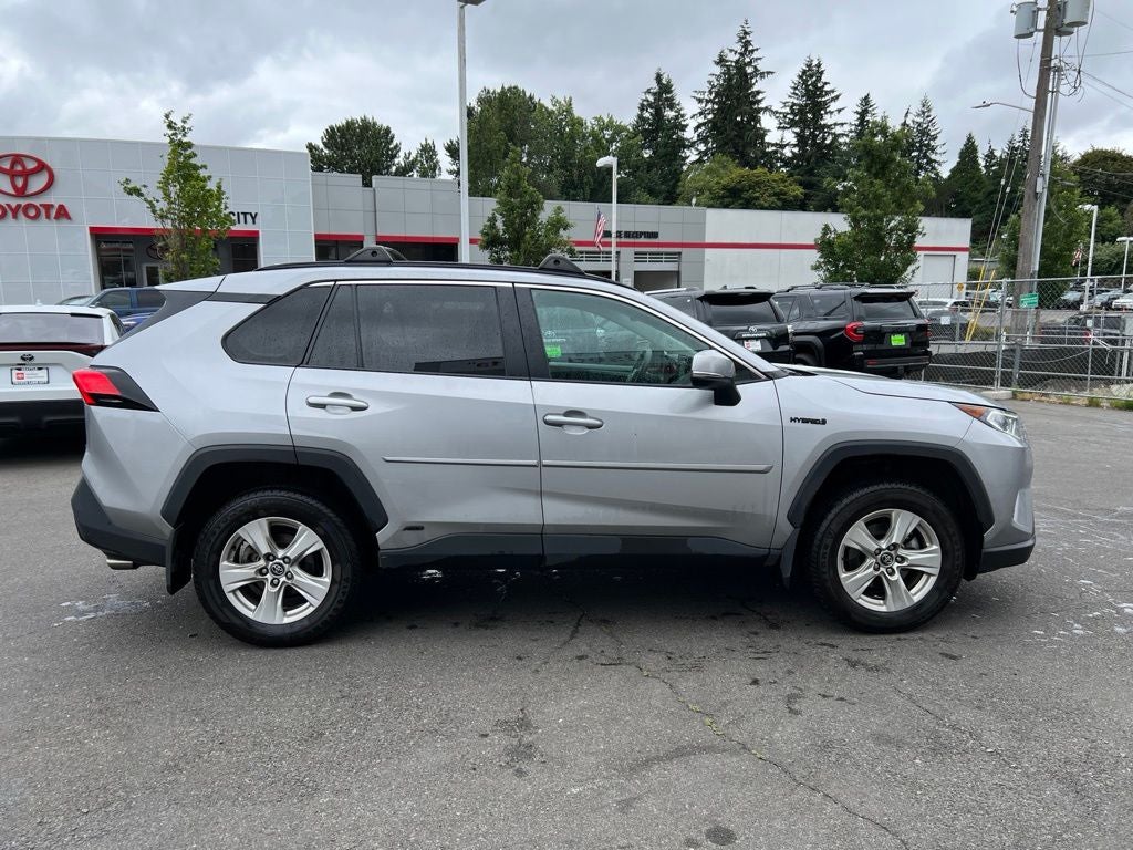2021 Toyota RAV4 Hybrid XLE