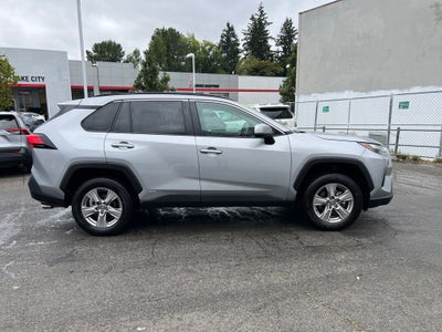 2025 Toyota RAV4 Hybrid XLE -AWD