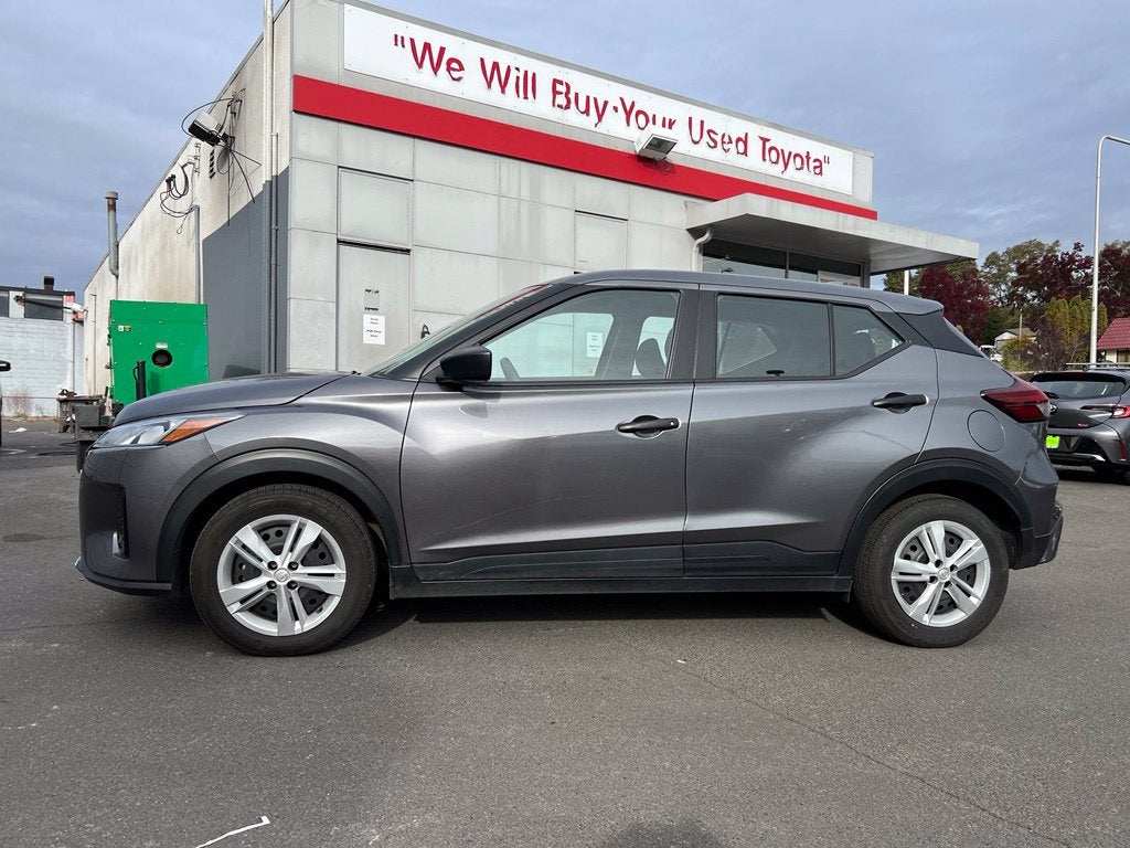 2024 Nissan Kicks S