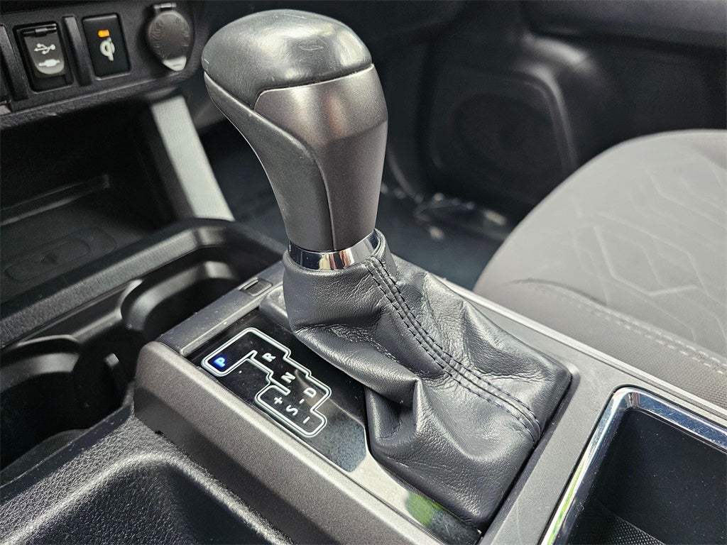 2019 Toyota Tacoma SR V6