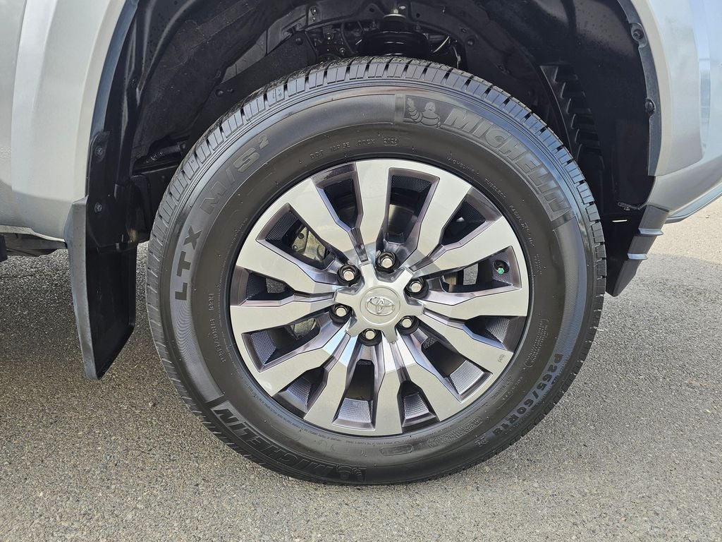 2023 Toyota Tacoma Limited V6