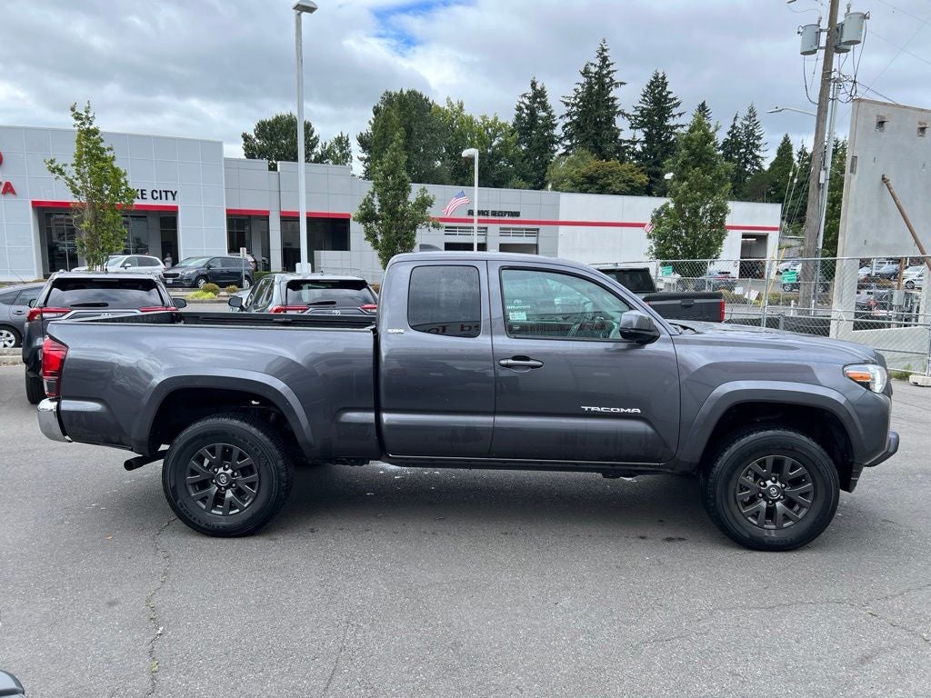 2021 Toyota Tacoma SR5-4WD V6