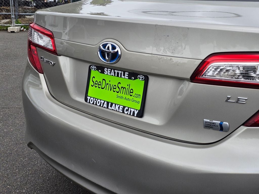 2014 Toyota Camry Hybrid LE