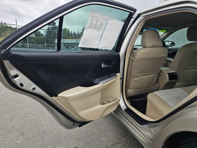 2014 Toyota Camry Hybrid LE
