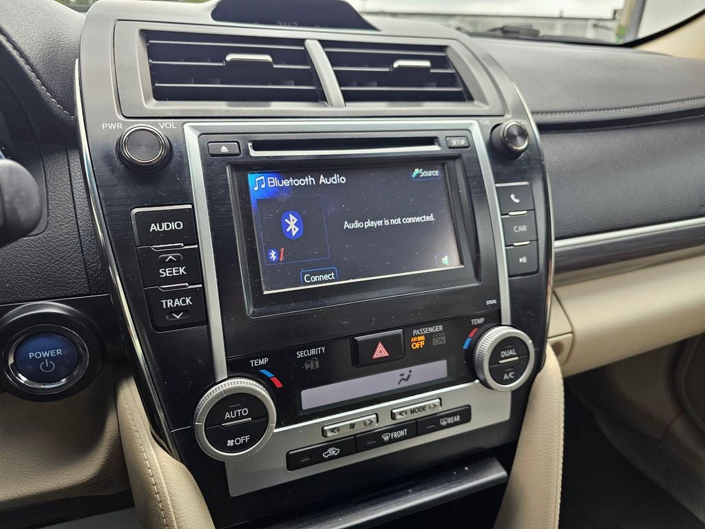 2014 Toyota Camry Hybrid LE