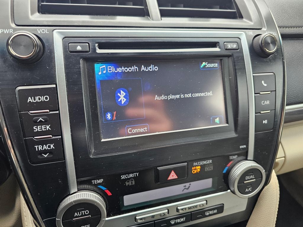 2014 Toyota Camry Hybrid LE