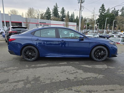 2025 Toyota Camry SE Hybrid