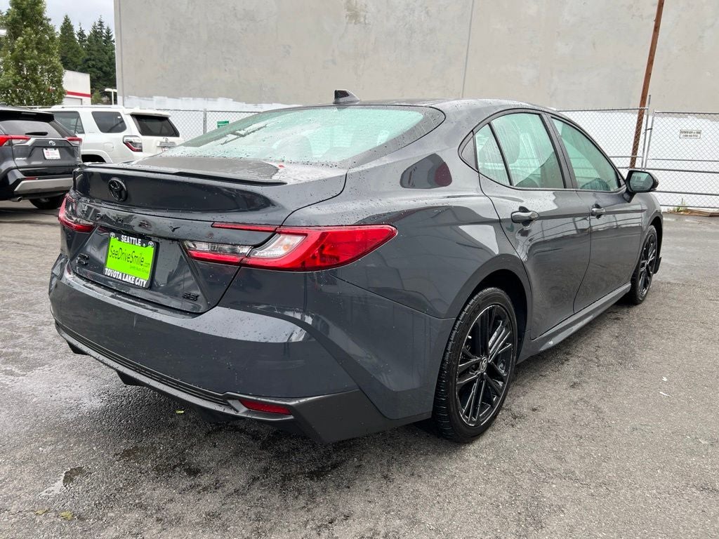 2025 Toyota Camry SE HYBRID-AWD