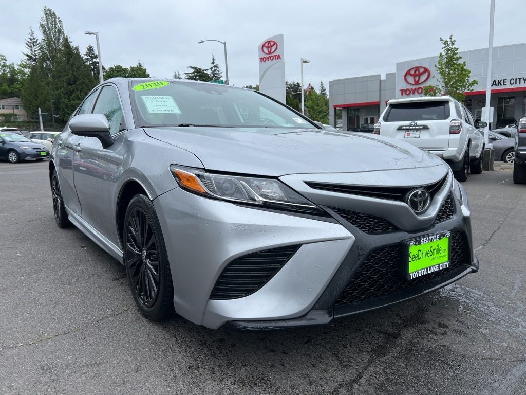 2020 Toyota Camry SE