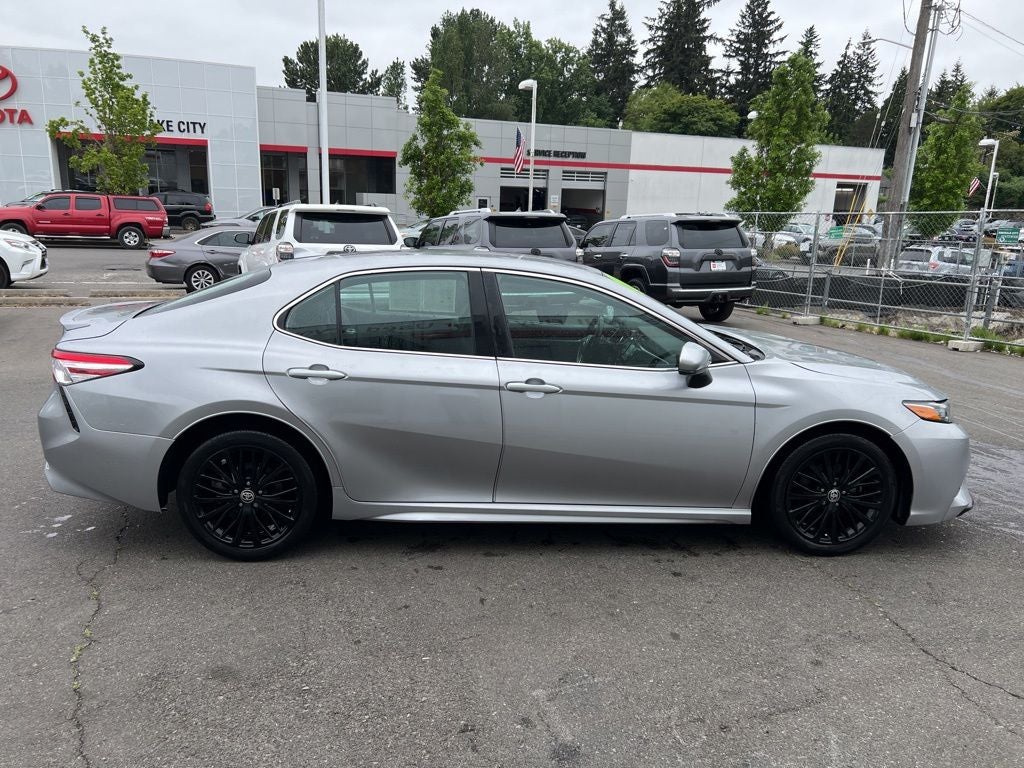 2020 Toyota Camry SE