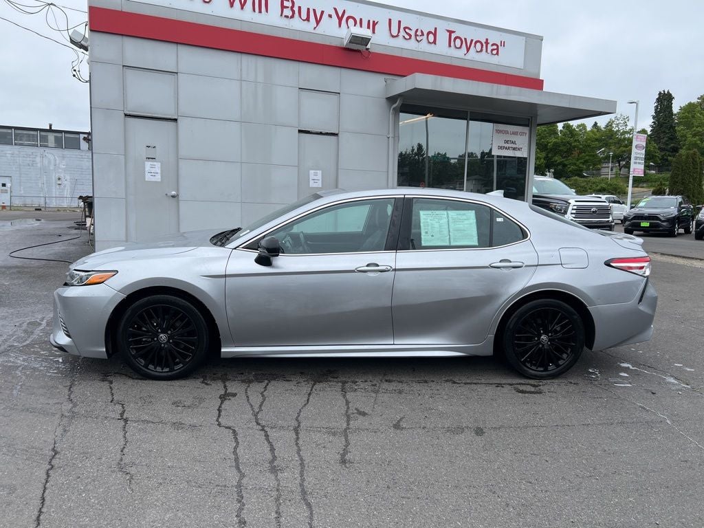 2020 Toyota Camry SE