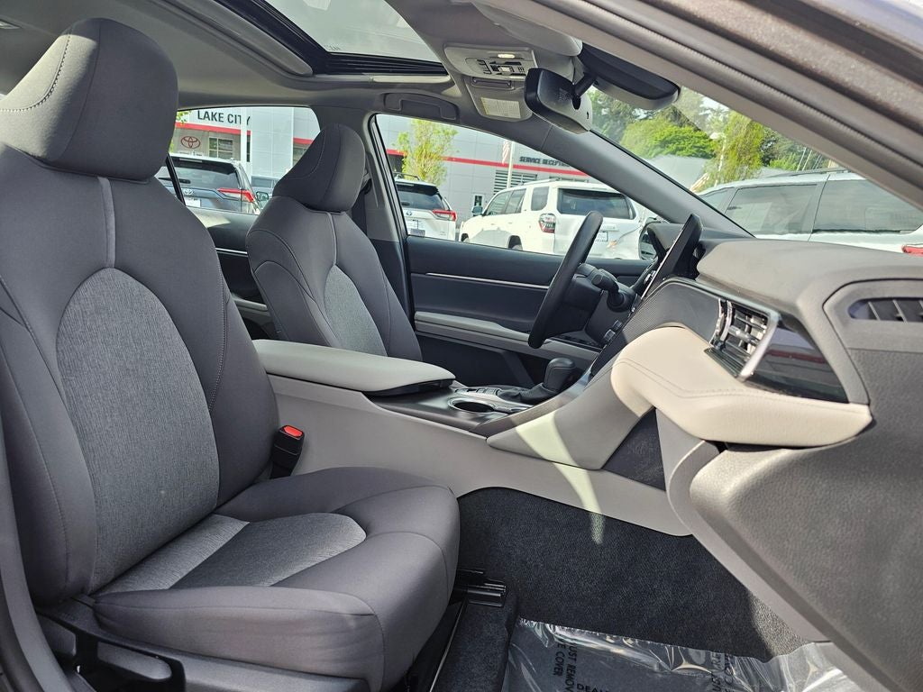 2024 Toyota Camry Hybrid LE
