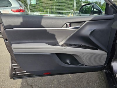 2024 Toyota Camry Hybrid LE