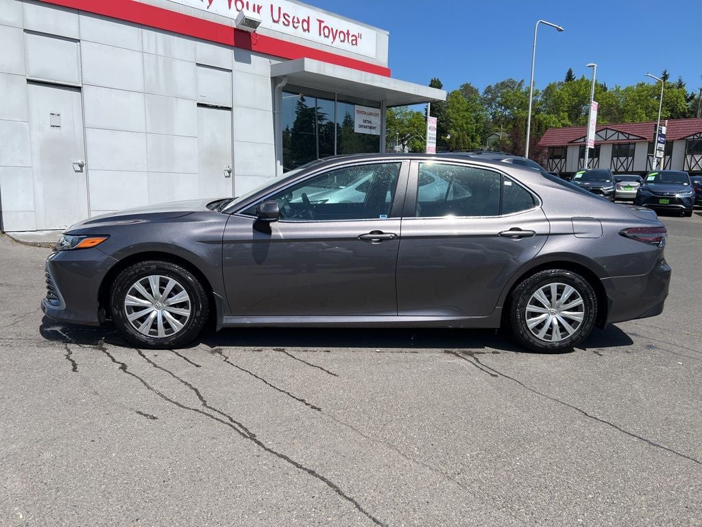2024 Toyota Camry Hybrid LE