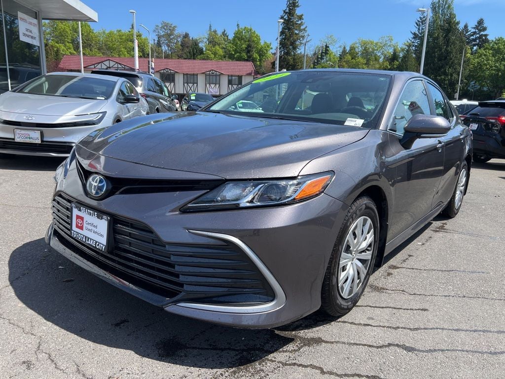 2024 Toyota Camry Hybrid LE