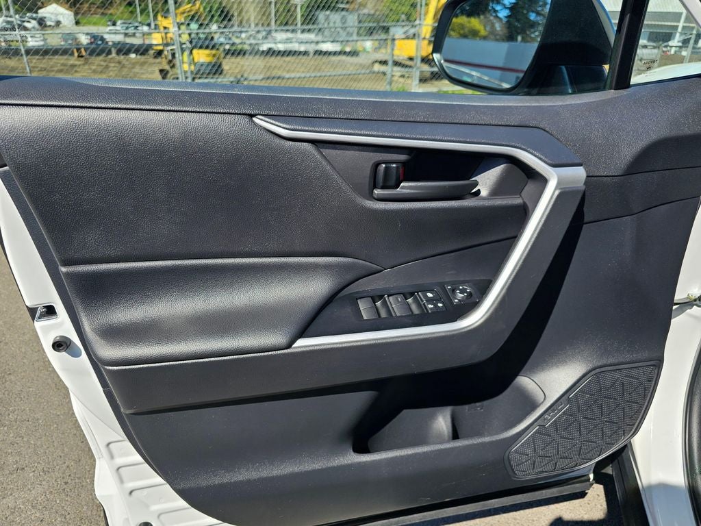 2025 Toyota RAV4 Hybrid LE -AWD