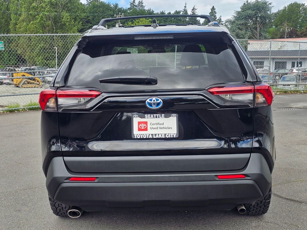 2021 Toyota RAV4 Hybrid XLE