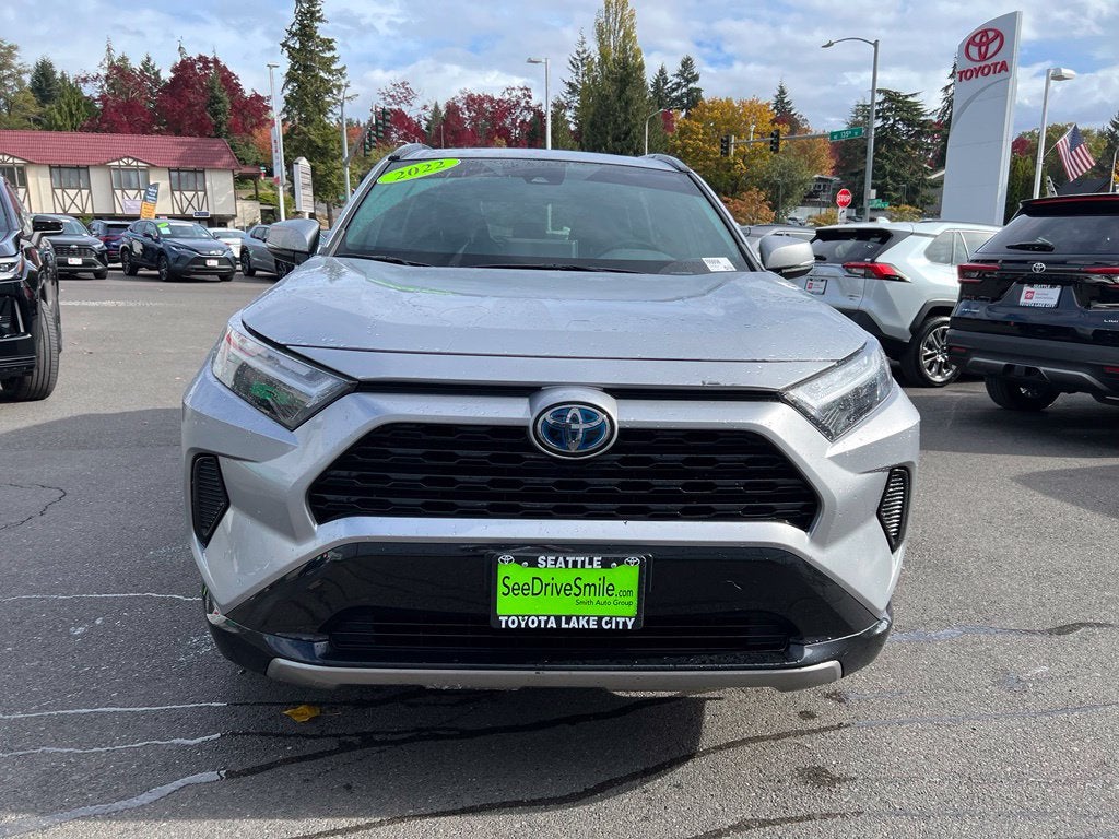 2022 Toyota RAV4 Hybrid SE