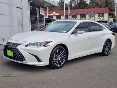 2023 Lexus ES 250