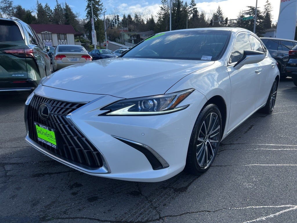 2023 Lexus ES 250