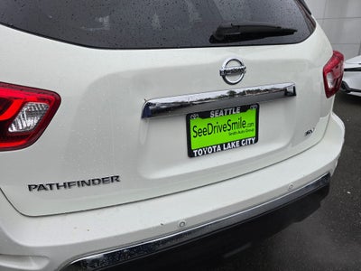 2017 Nissan Pathfinder SV