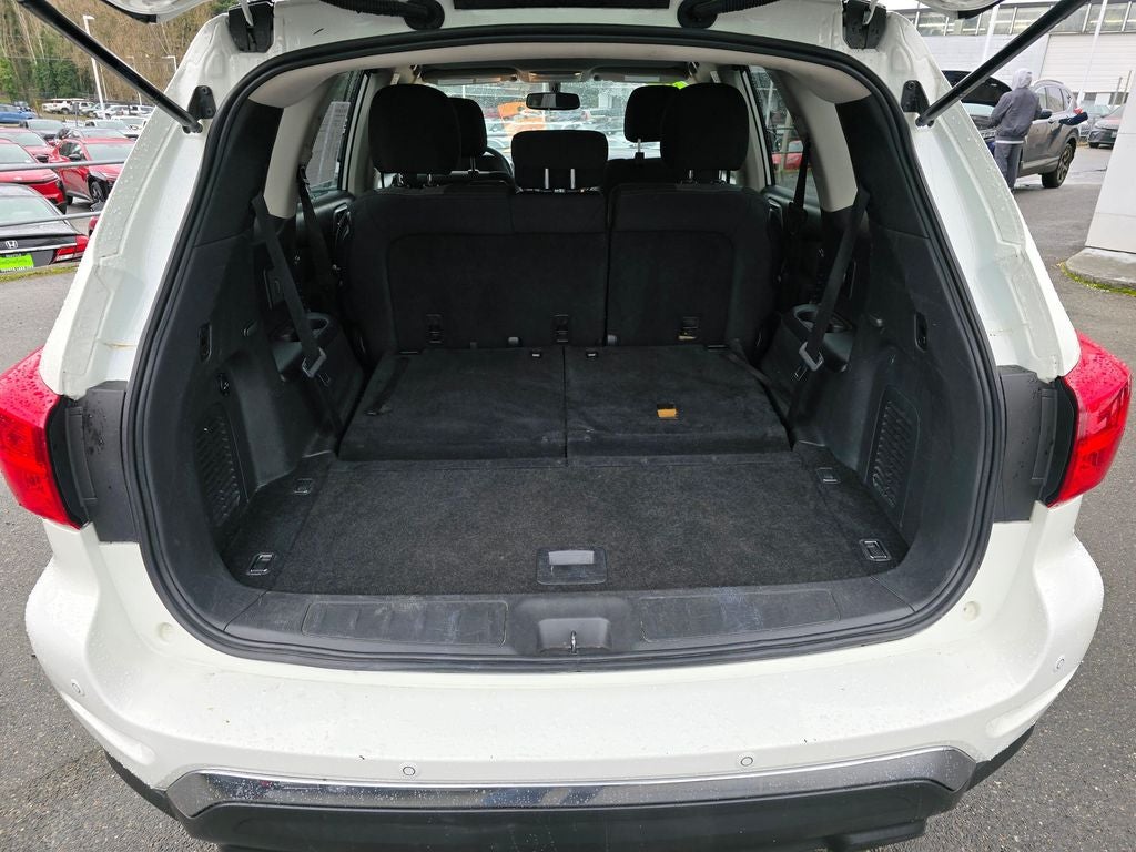 2017 Nissan Pathfinder SV