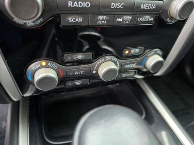 2017 Nissan Pathfinder SV