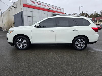 2017 Nissan Pathfinder SV