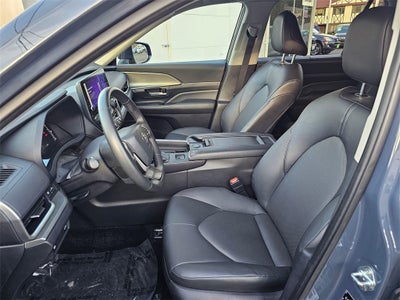 2025 Toyota Grand Highlander XLE -AWD