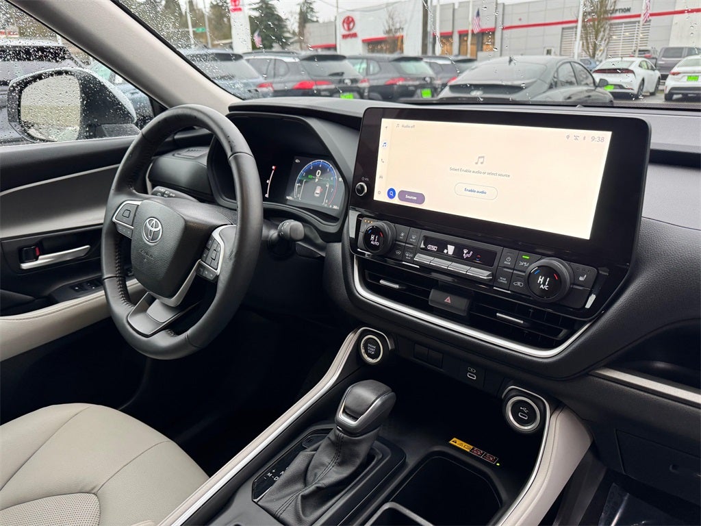 2025 Toyota Grand Highlander XLE - AWD