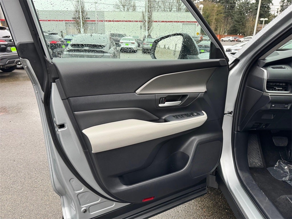 2025 Toyota Grand Highlander XLE - AWD