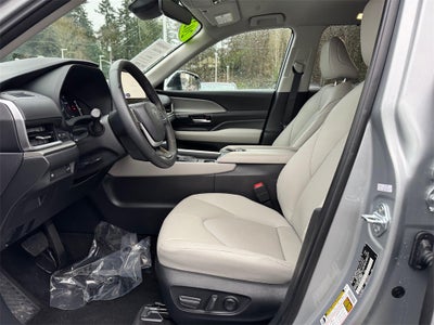 2025 Toyota Grand Highlander XLE - AWD