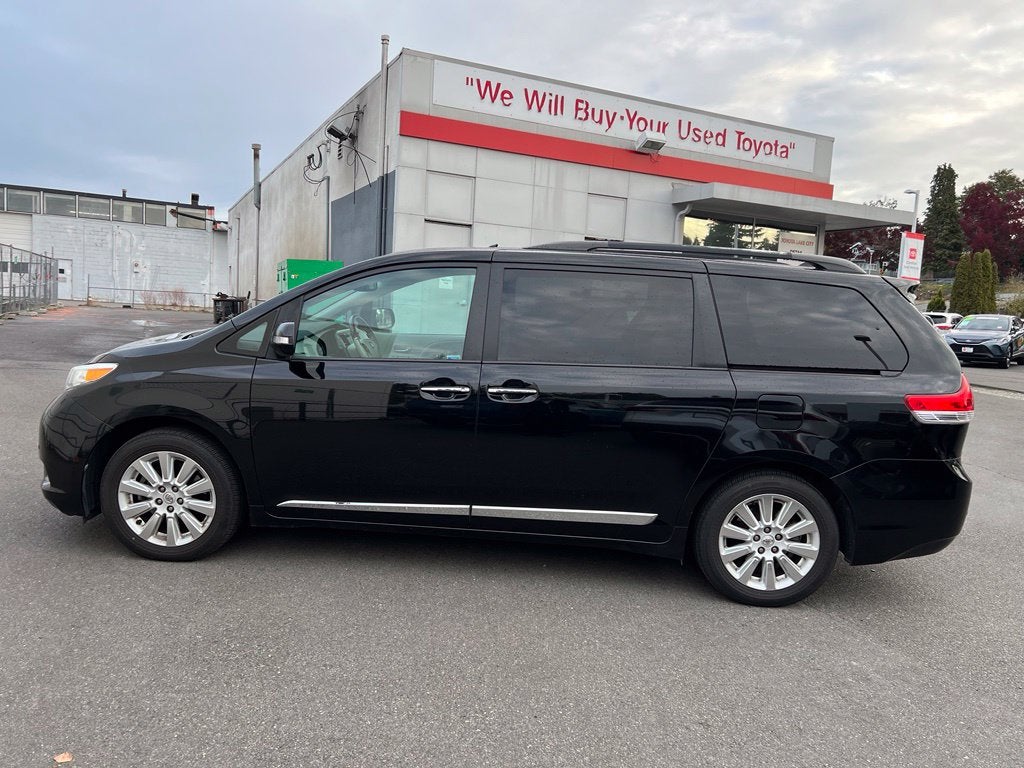 2013 Toyota Sienna Limited 7 Passenger