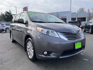 2016 Toyota Sienna XLE-AWD 7 Passenger