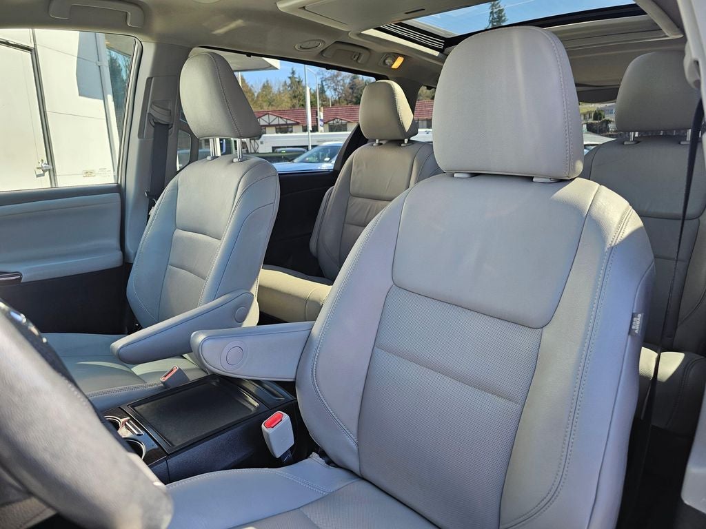 2019 Toyota Sienna Limited Premium 7 Passenger