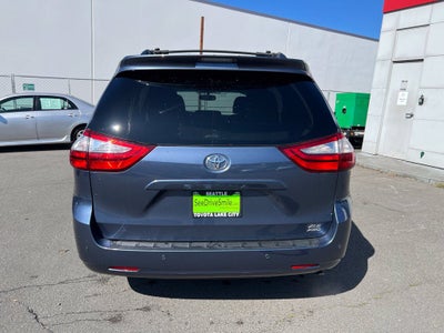 2017 Toyota Sienna XLE Premium 7 Passenger