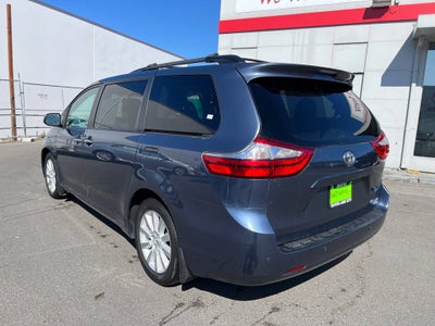 2017 Toyota Sienna XLE Premium 7 Passenger