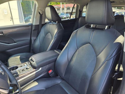 2022 Toyota Highlander Limited