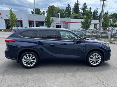 2022 Toyota Highlander Limited