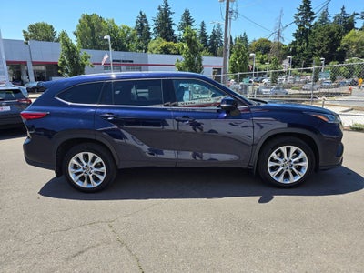 2022 Toyota Highlander Limited