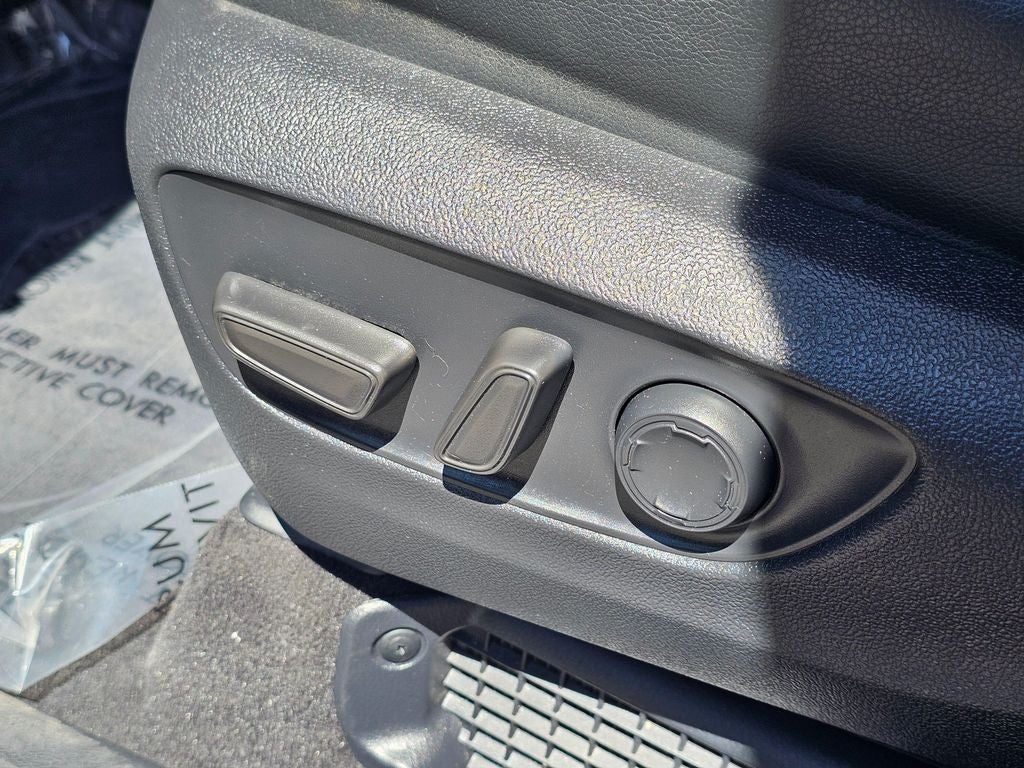 2025 Toyota Sienna XSE 7 Passenger