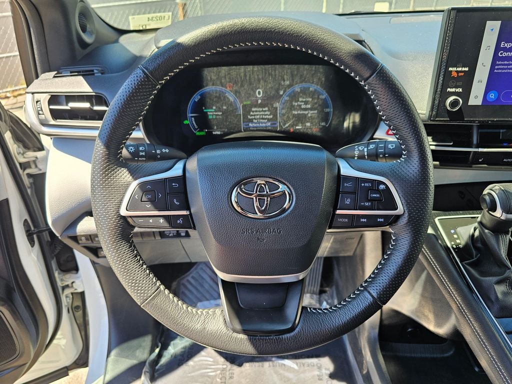 2025 Toyota Sienna XSE 7 Passenger