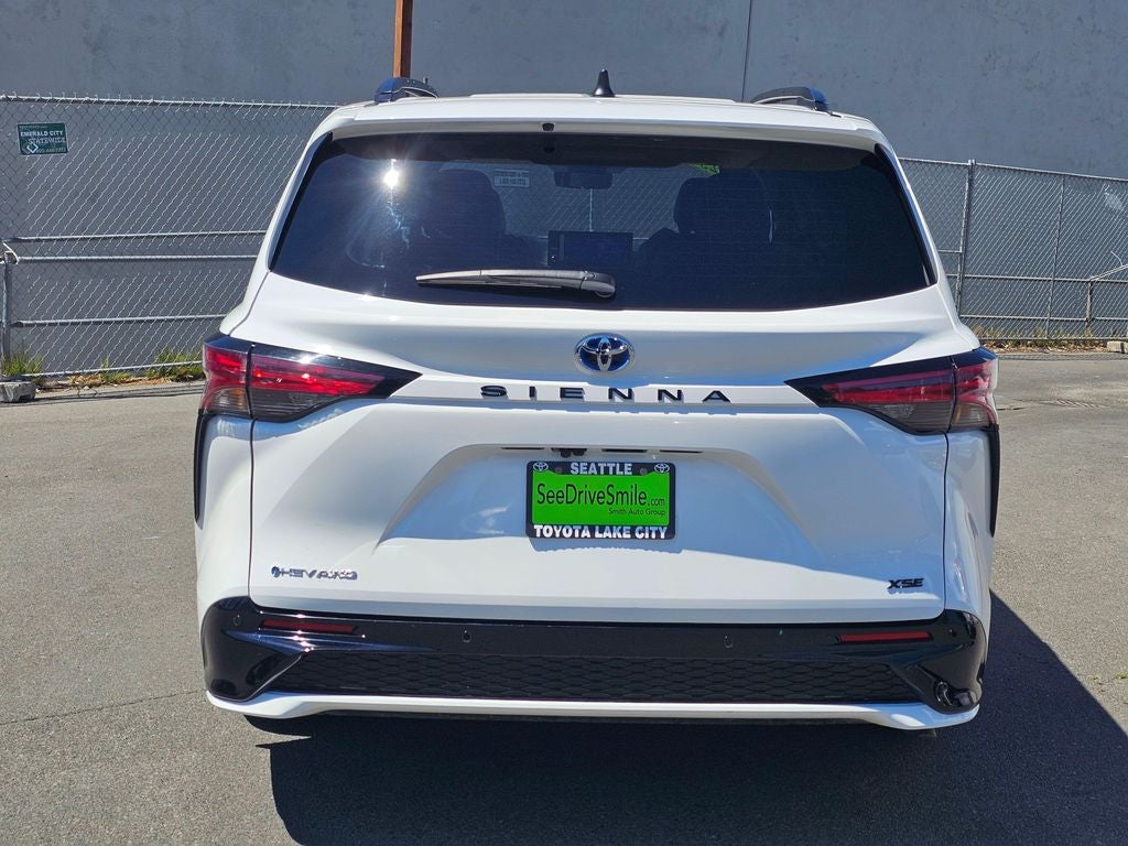 2025 Toyota Sienna XSE 7 Passenger
