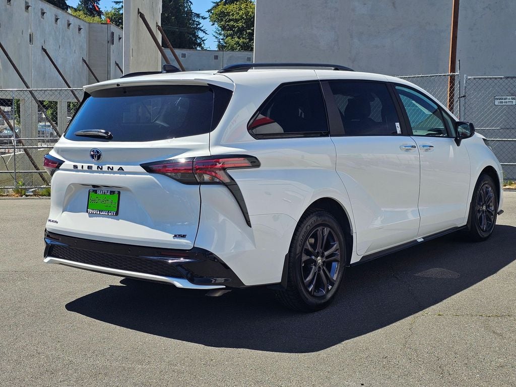 2025 Toyota Sienna XSE 7 Passenger