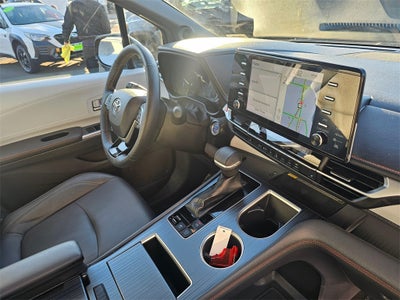 2022 Toyota Sienna XSE 7 Passenger-AWD
