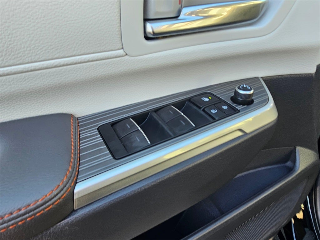 2022 Toyota Sienna XSE 7 Passenger-AWD