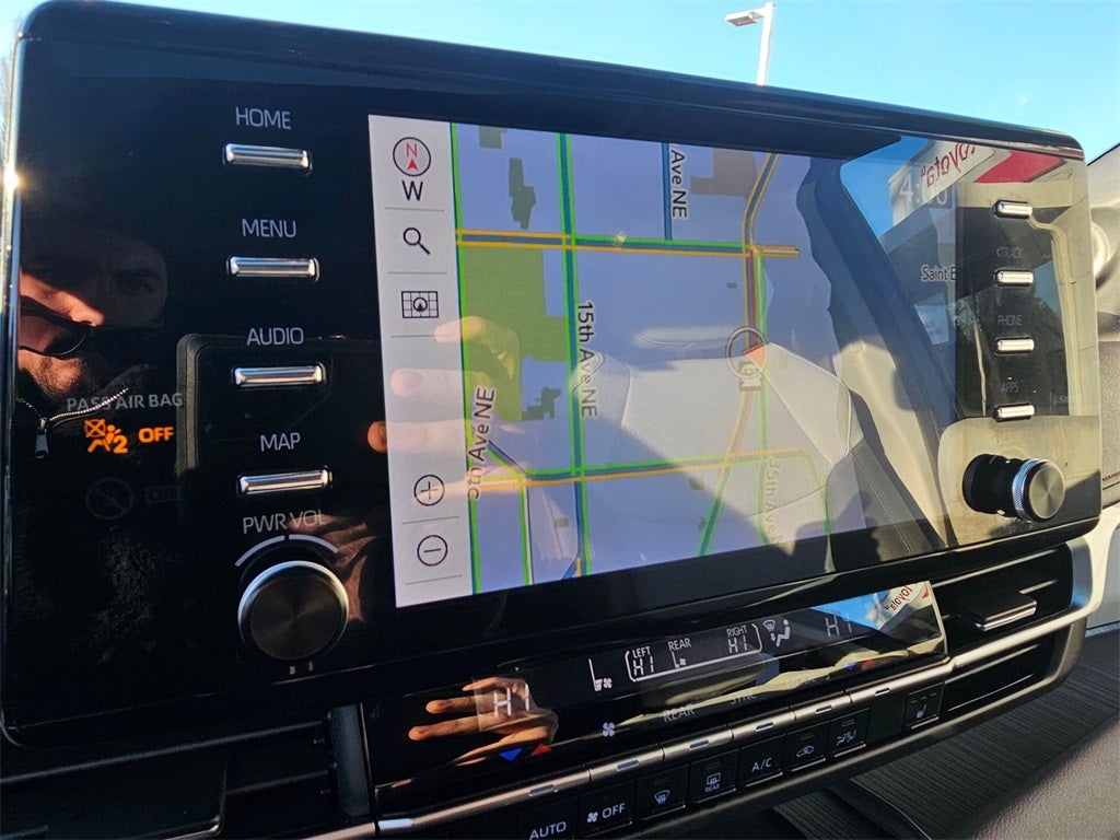 2022 Toyota Sienna XSE 7 Passenger-AWD